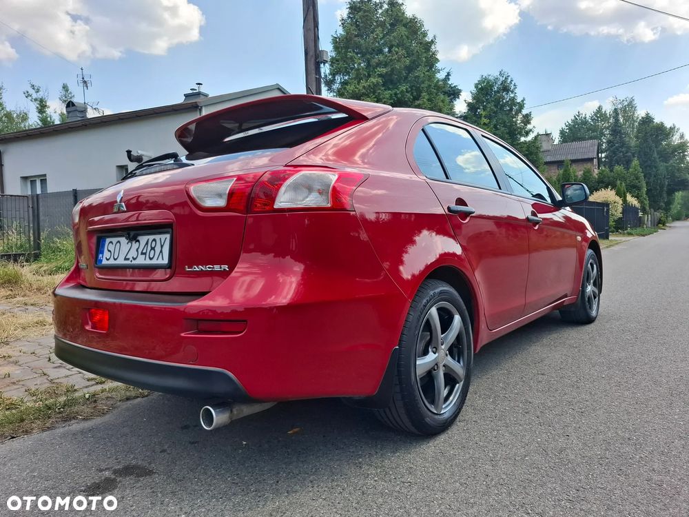 Mitsubishi Lancer 1.8 Intense - 19