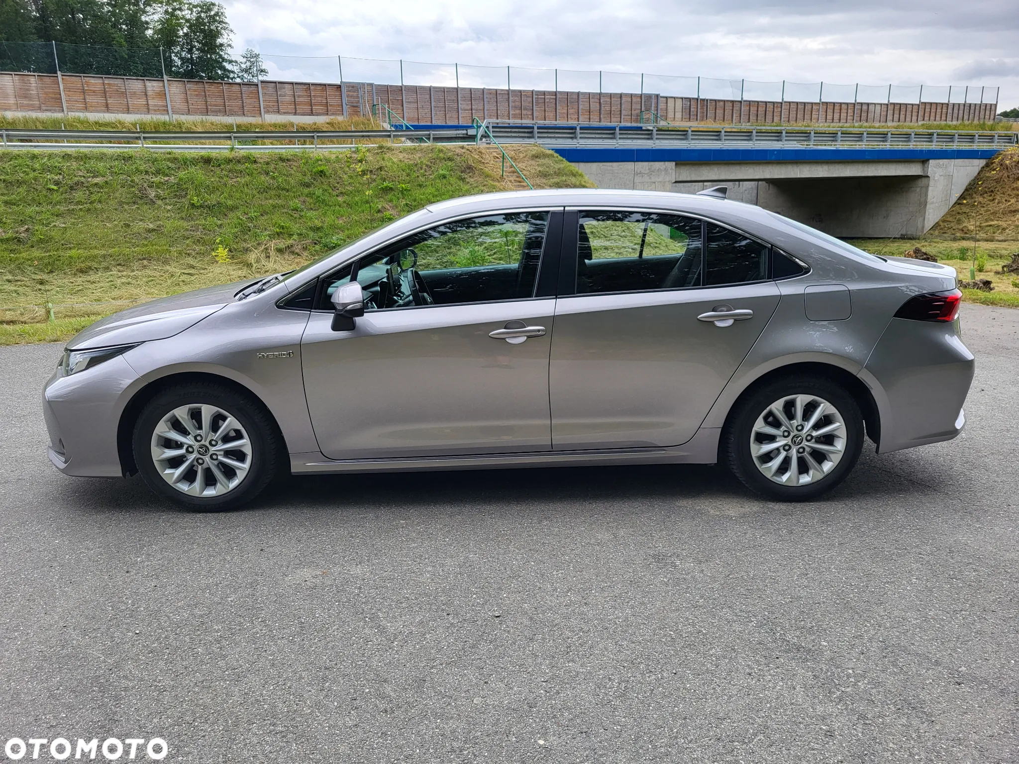 Toyota Corolla 1.8 Hybrid Comfort - 2