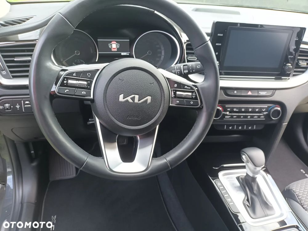 Kia XCeed - 8