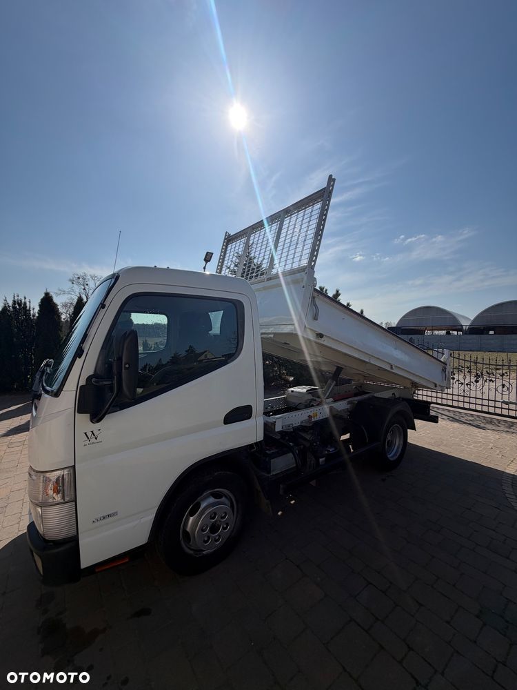 Mitsubishi Fuso Canter - 7