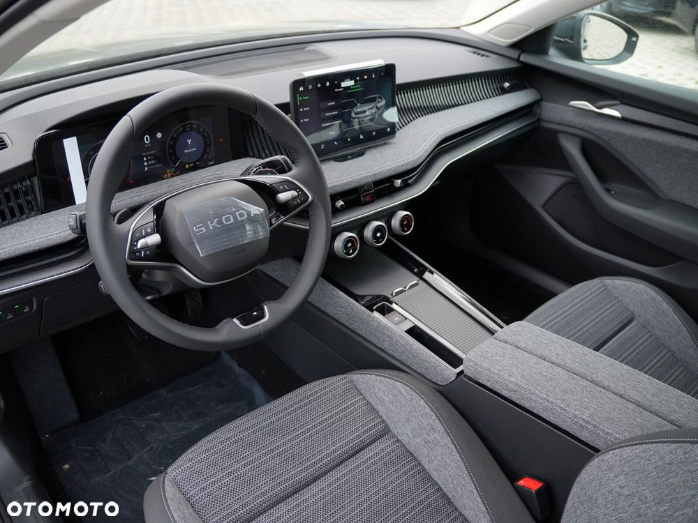 Skoda Superb 2.0 TSI Drive DSG - 22