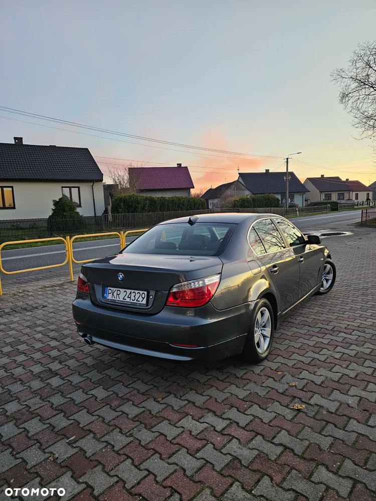 BMW Seria 5 520d Touring - 8
