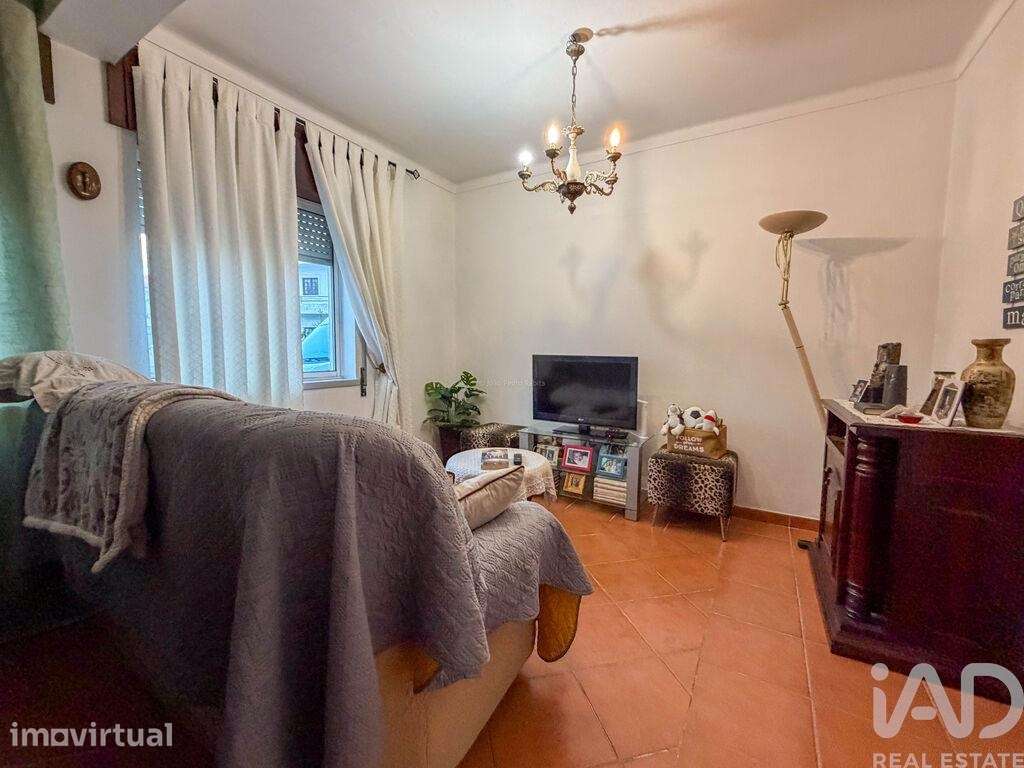 Apartamento T2 em Almeirim - Grande imagem: 2/16