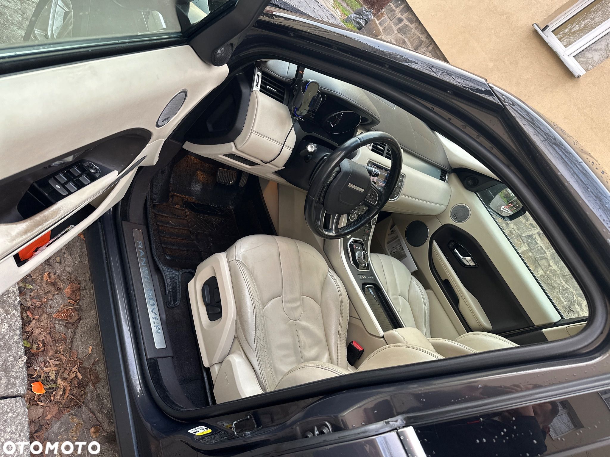 Land Rover Range Rover Evoque - 1