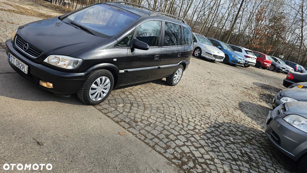 Opel Zafira 1.8 16V Elegance