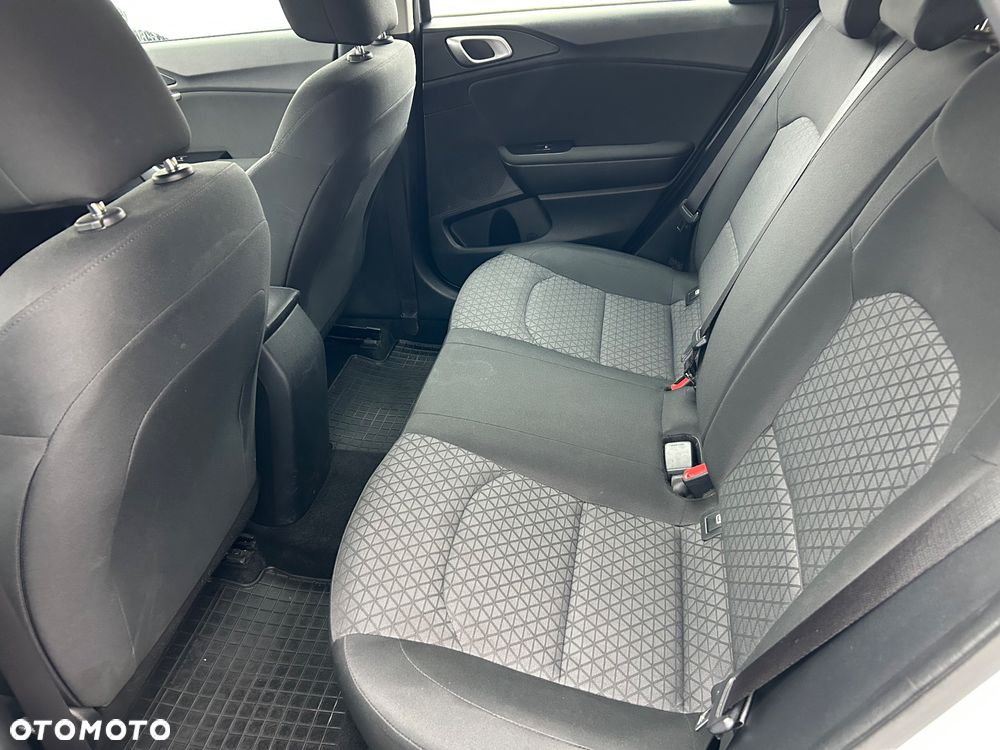 Kia Ceed 1.0 T-GDI S - 10