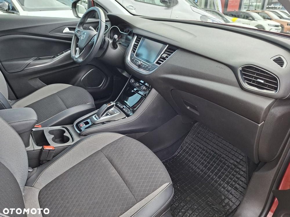 Opel Grandland X - 17
