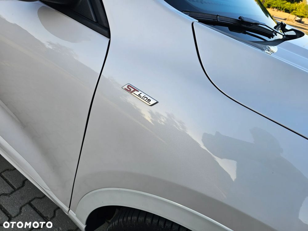 Ford Kuga - 11