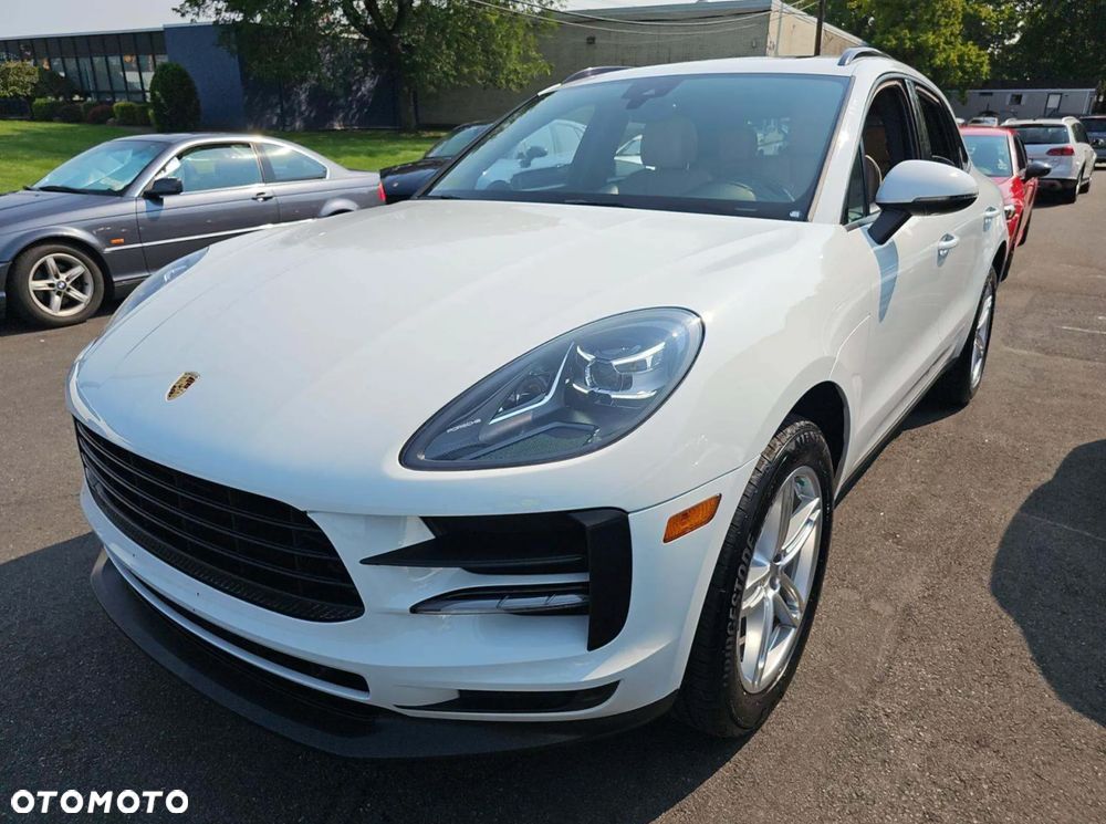 Porsche Macan Standard - 2
