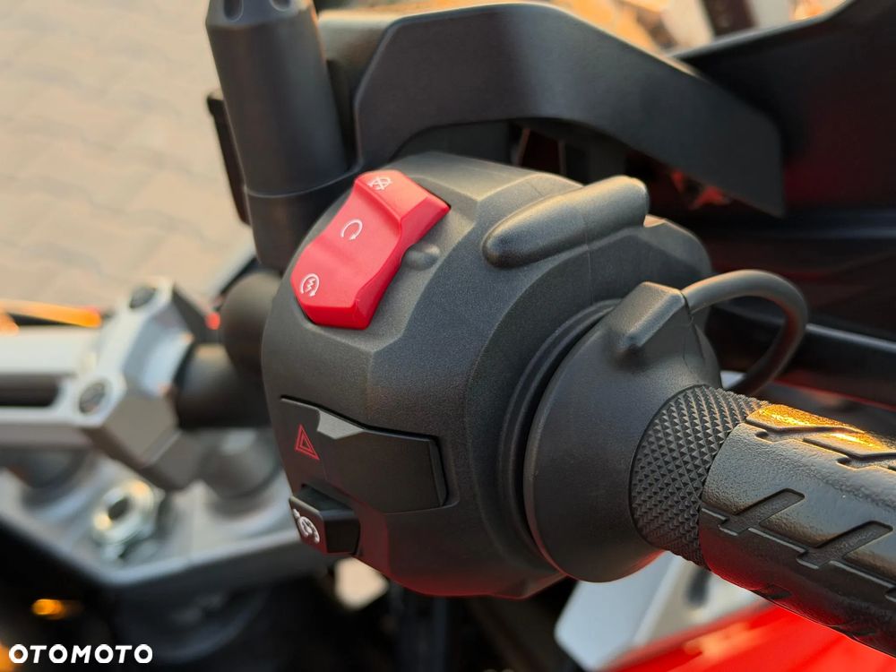 Suzuki V-STROM - 7