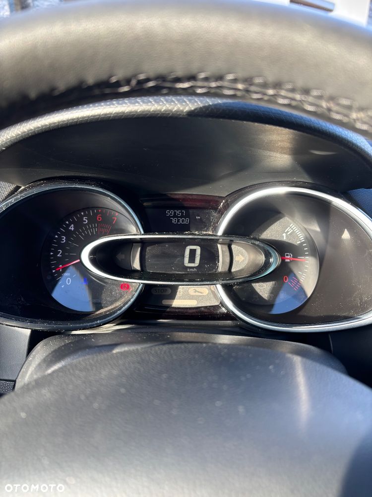 Renault Clio 1.2 16V Limited - 12