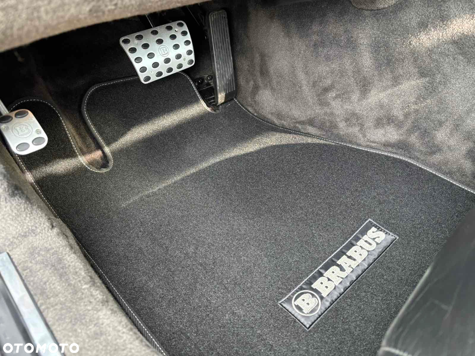 Mercedes-Benz SL 500 - 15