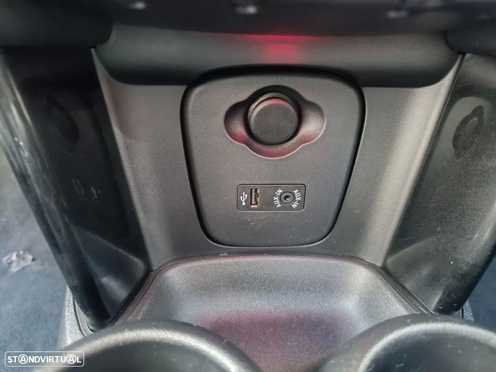MINI 3 Portas Cooper S Aut. - 32