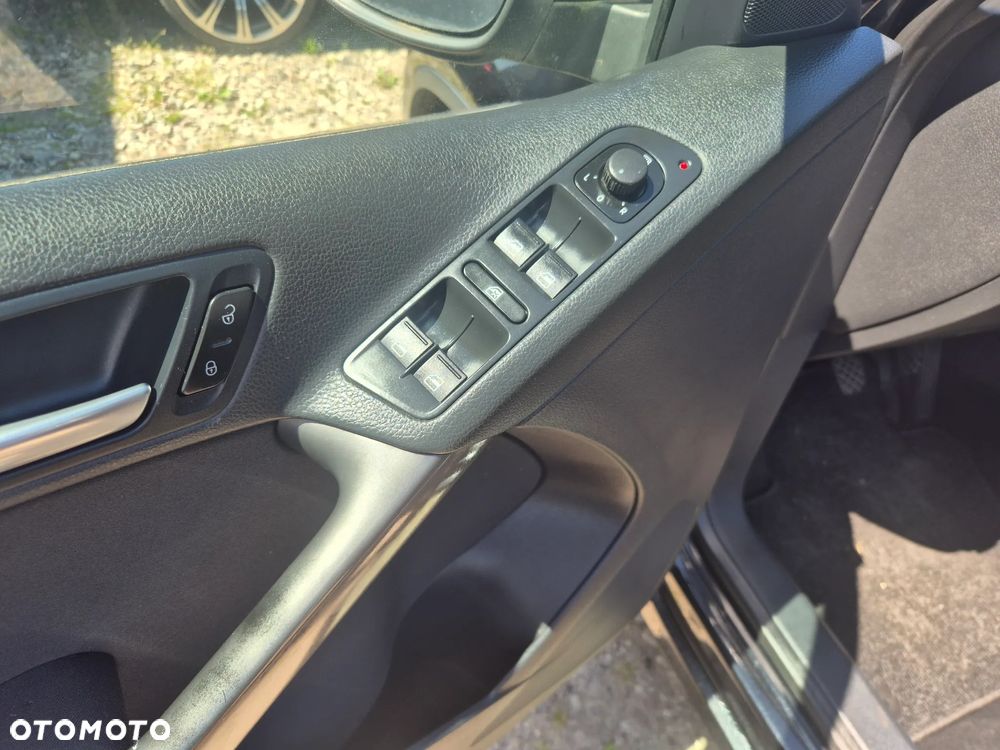 Volkswagen Tiguan 1.4 TSI Sport & Style - 10
