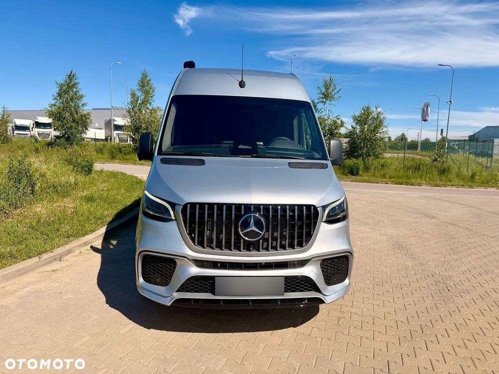 Mercedes-Benz Sprinter - 4