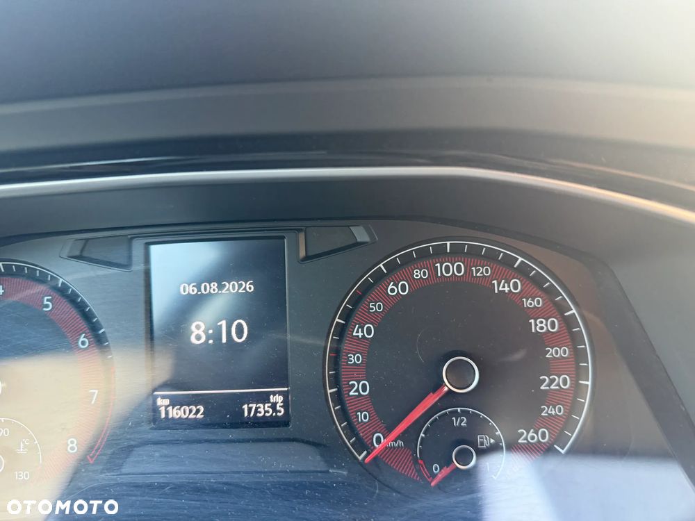 Volkswagen Jetta - 11