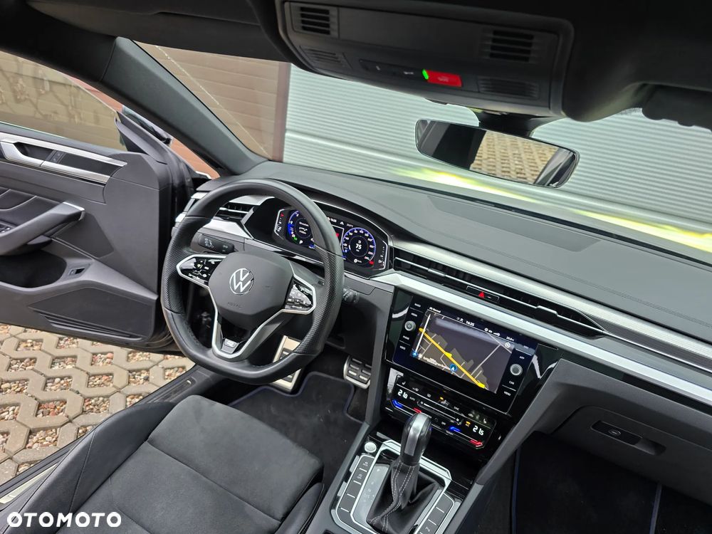 Volkswagen Arteon 2.0 TDI SCR DSG R-Line - 30