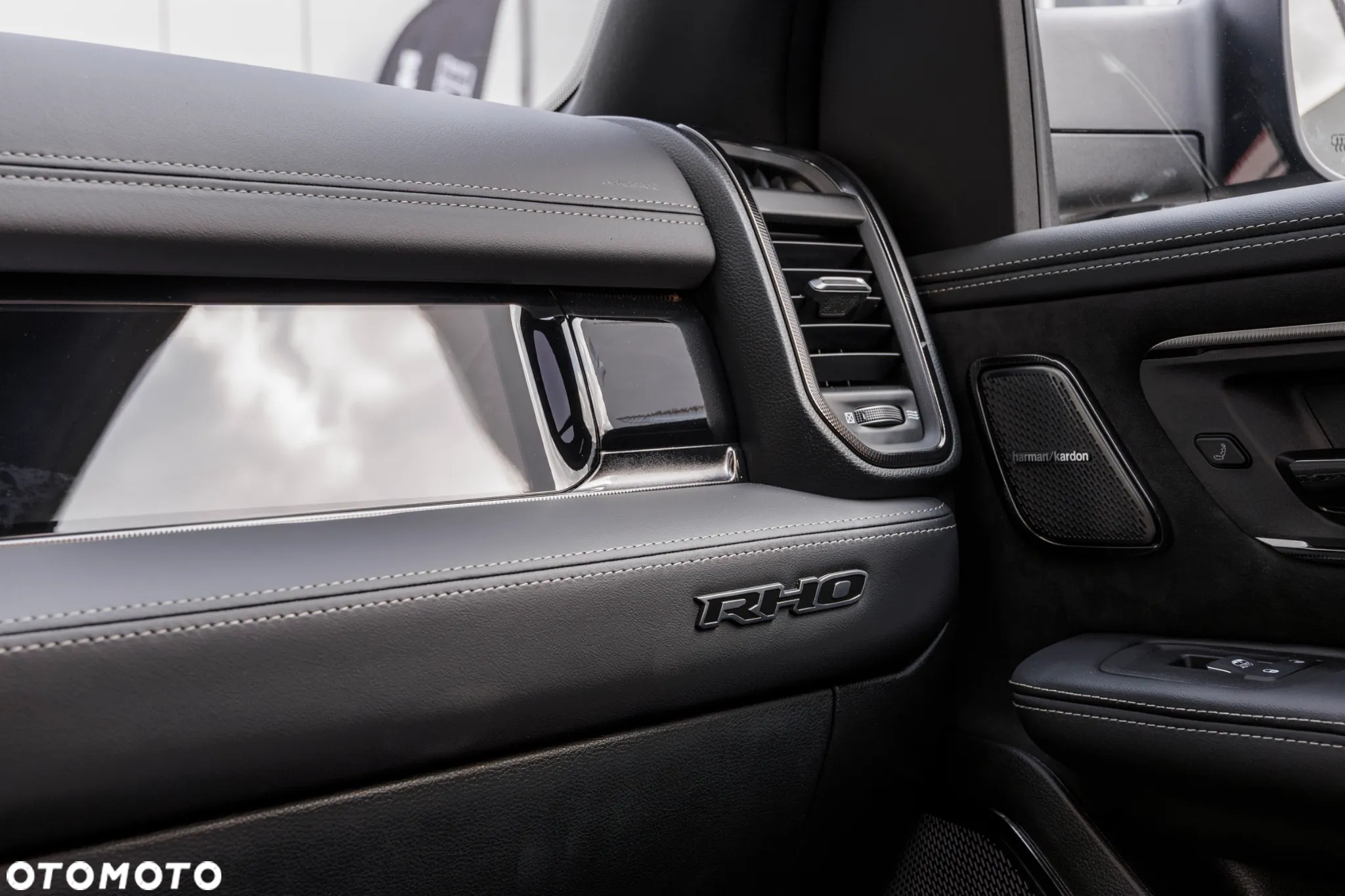 RAM 1500 - 28