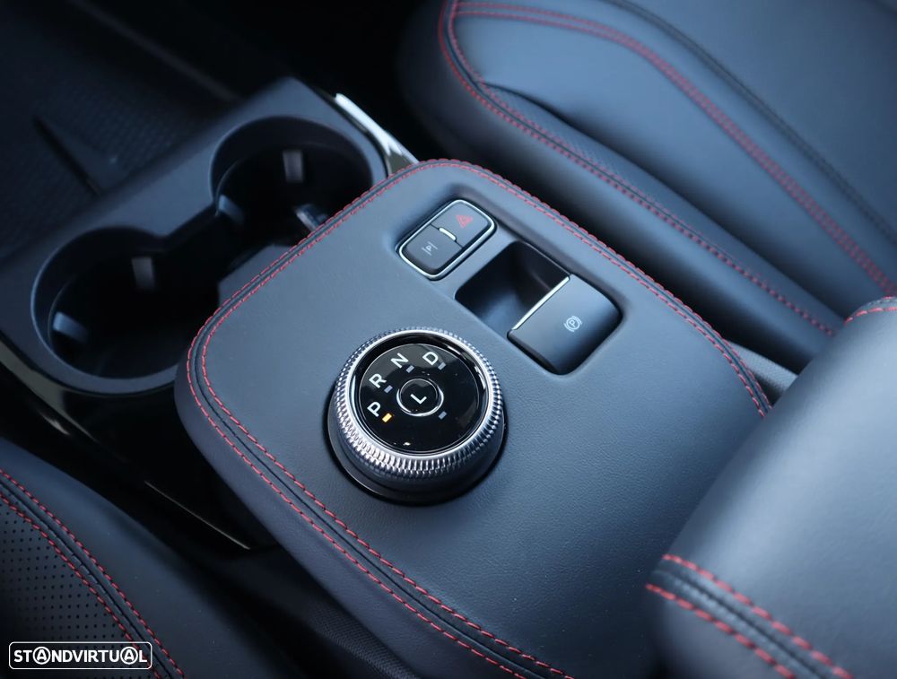 Ford Mustang Mach-E AWD PREMIUM - 36