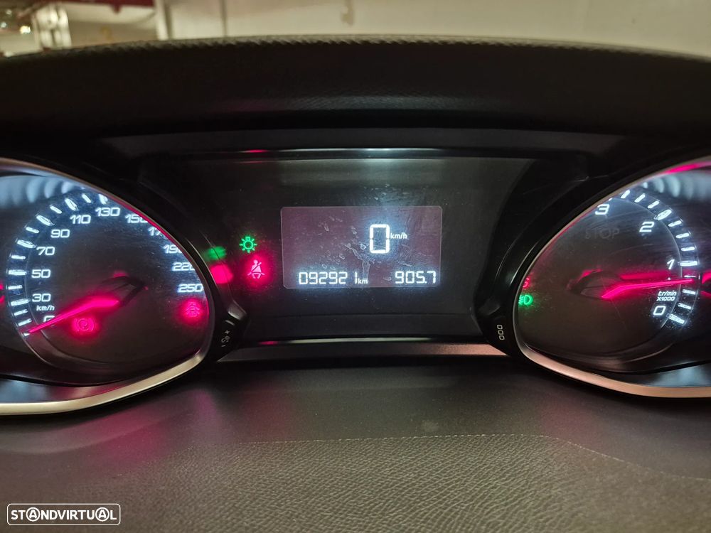 Peugeot 308 SW 1.5 BlueHDi Active - 23