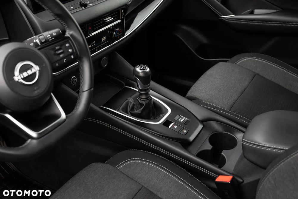 Nissan Qashqai 1.3 DIG-T N-Connecta - 21