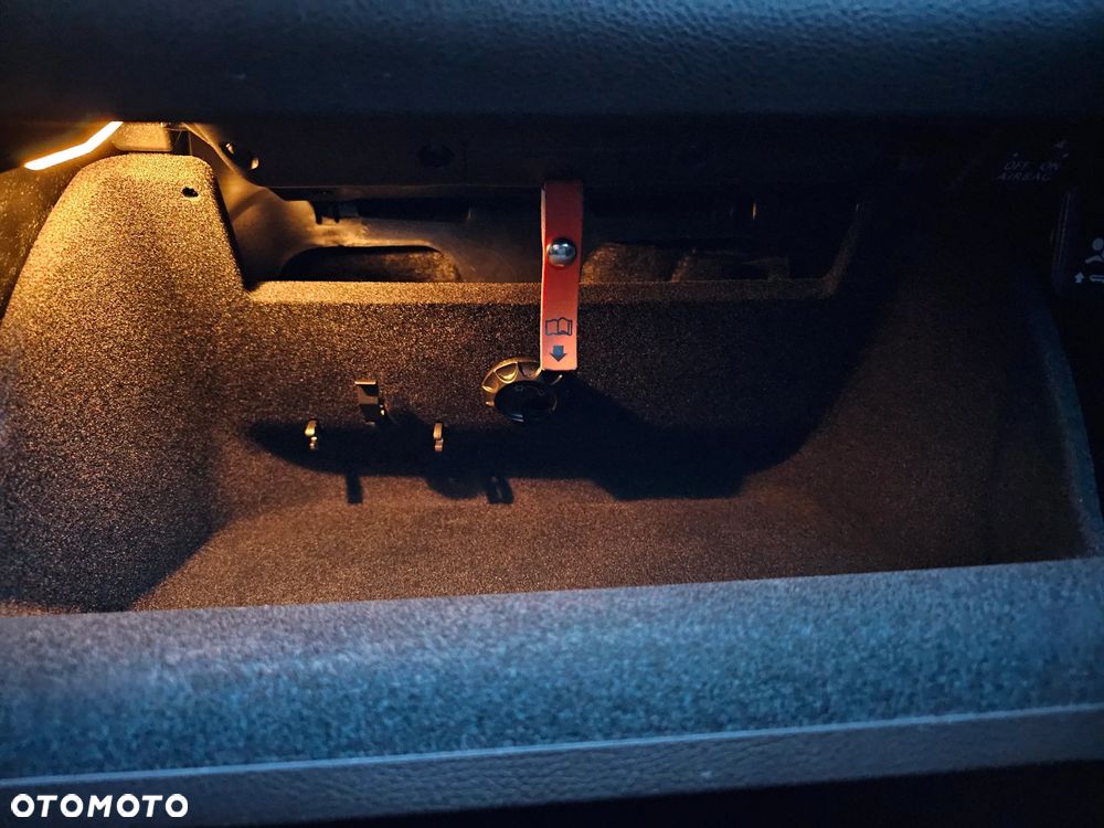 Volkswagen Passat Variant 2.0 TDI BlueMotion Technology Comfortline - 25