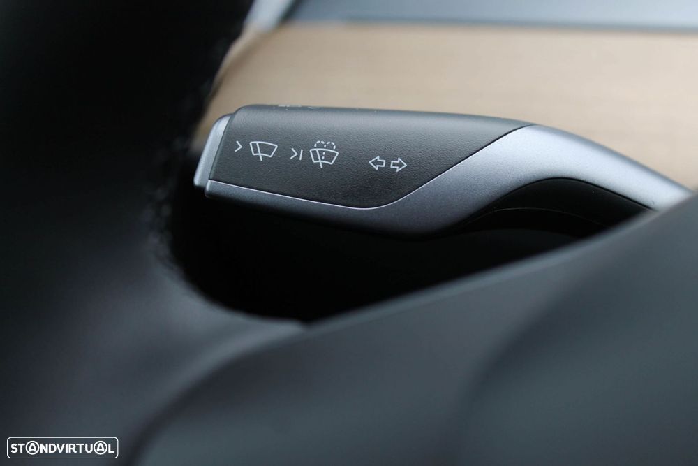 Tesla Model Y Tração Traseira - 13