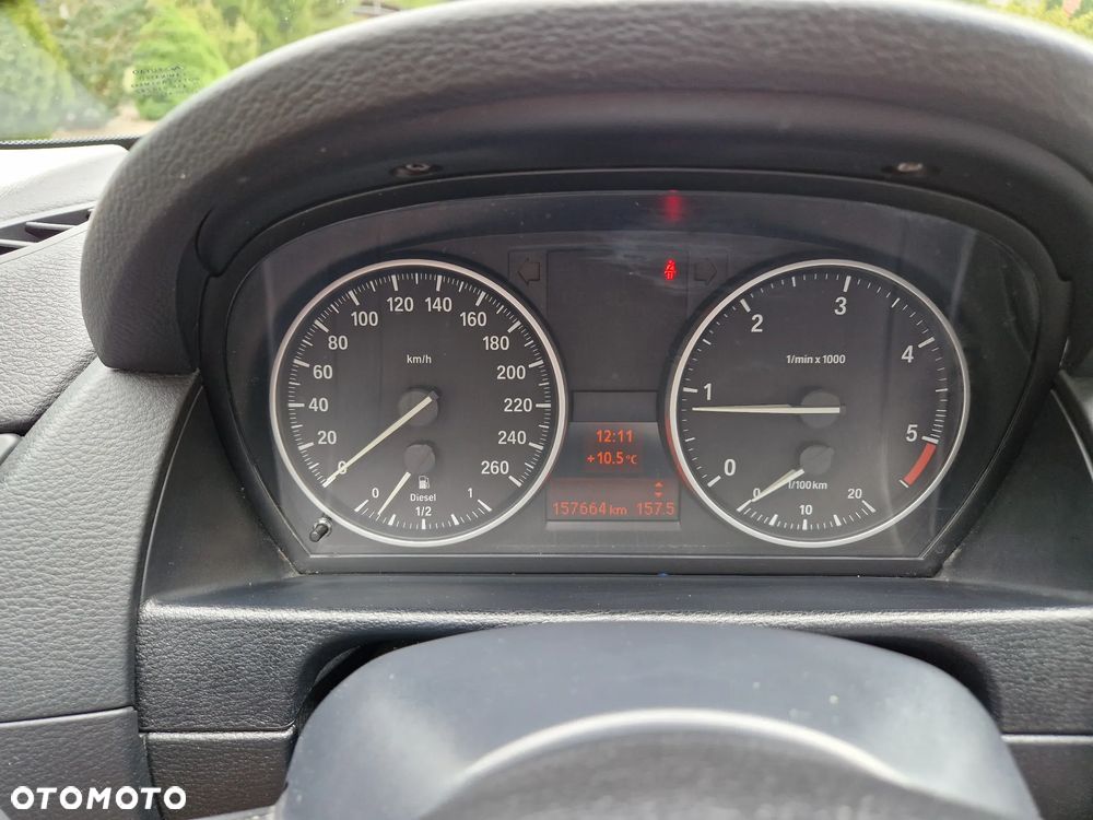 BMW X1 xDrive18d xLine - 15