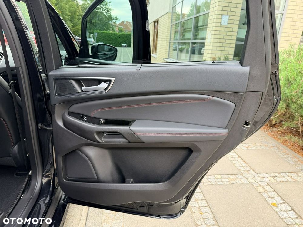 Ford S-Max - 27