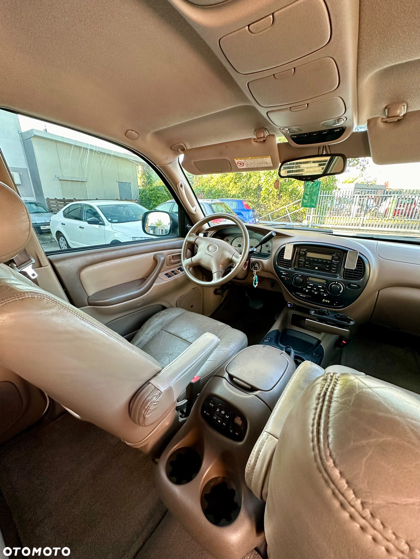 Toyota Sequoia - 12