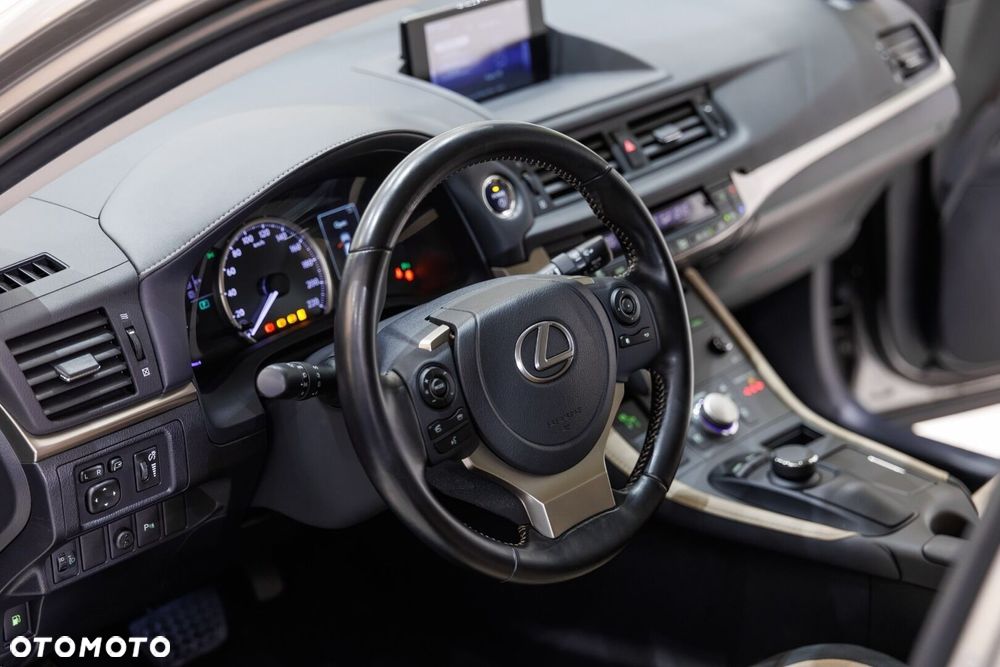 Lexus CT - 33