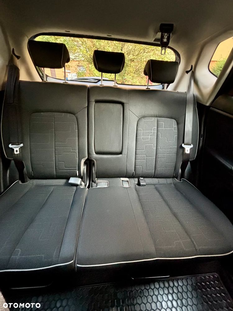 Kia Venga 1.6 CRDi 128 Fifa World Cup Edition - 6