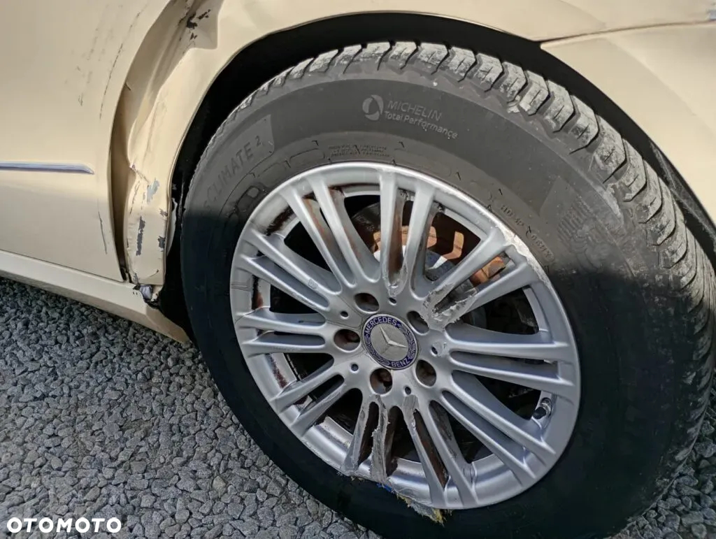 Mercedes-Benz Klasa E 200 BlueTEC 7G-TRONIC Elegance - 12