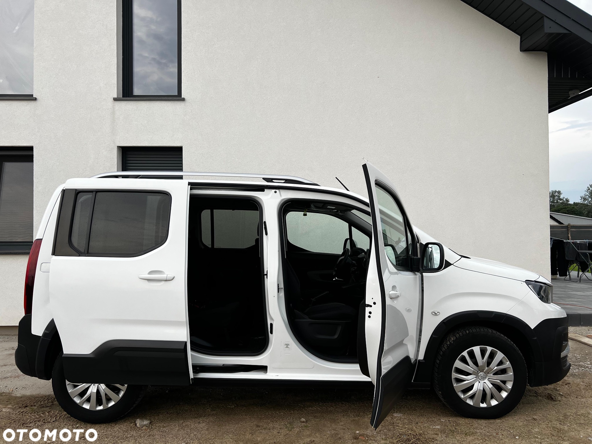 Peugeot Rifter 1.5 BlueHDI Active - 12
