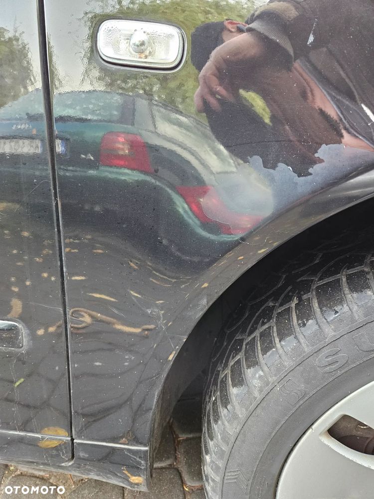 Audi A4 B7 błotnik przód przedni  prawy LY9B - 4