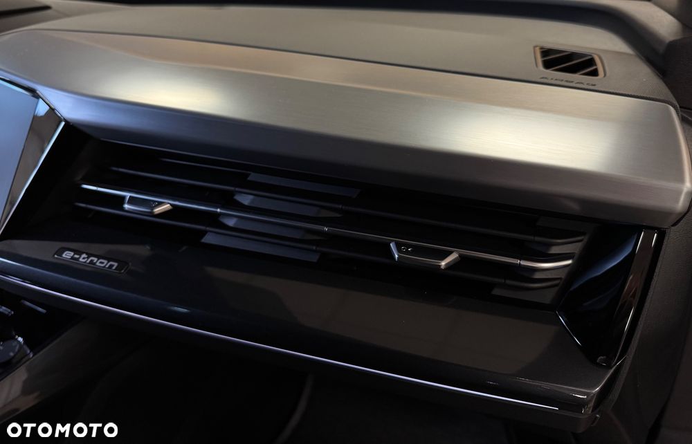 Audi Q4 e-tron 45 82kWh S Line Edition - 24