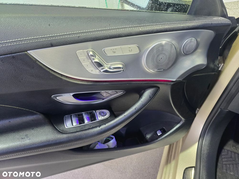 Mercedes-Benz Klasa E 200 Coupe 9G-TRONIC AMG Line - 20