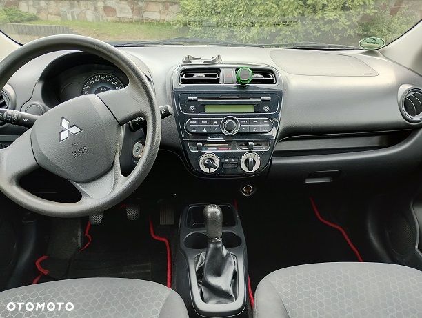 Mitsubishi Space Star - 9