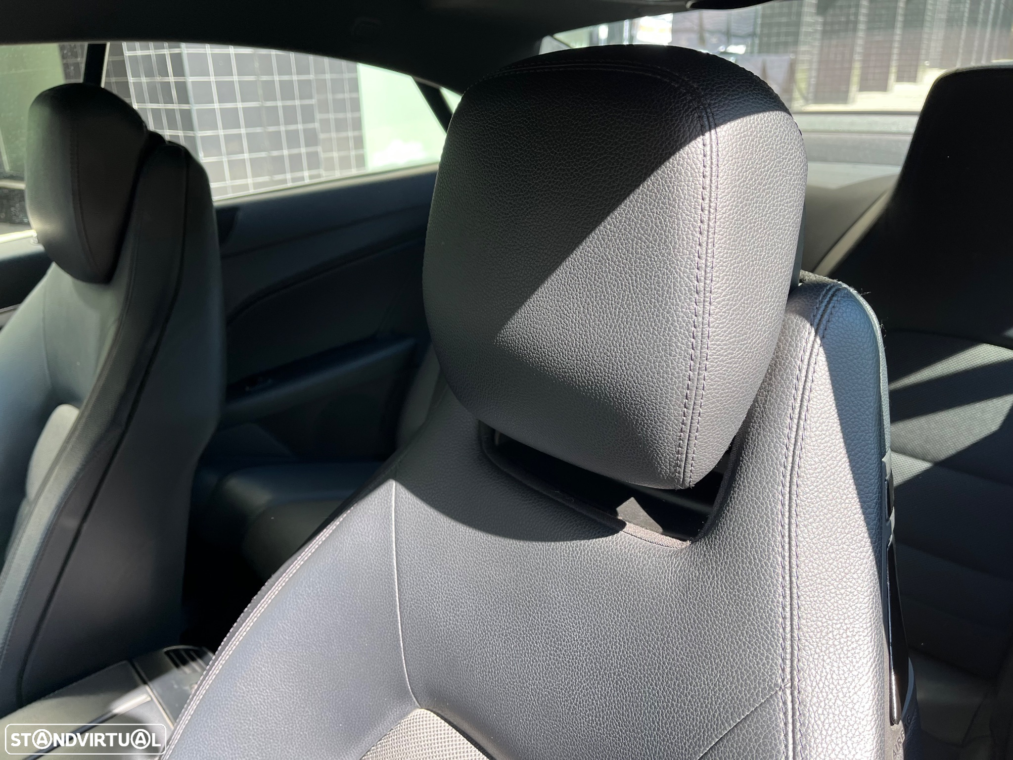 Mercedes-Benz E 250 CDi Elegance BlueEfficiency Auto - 20
