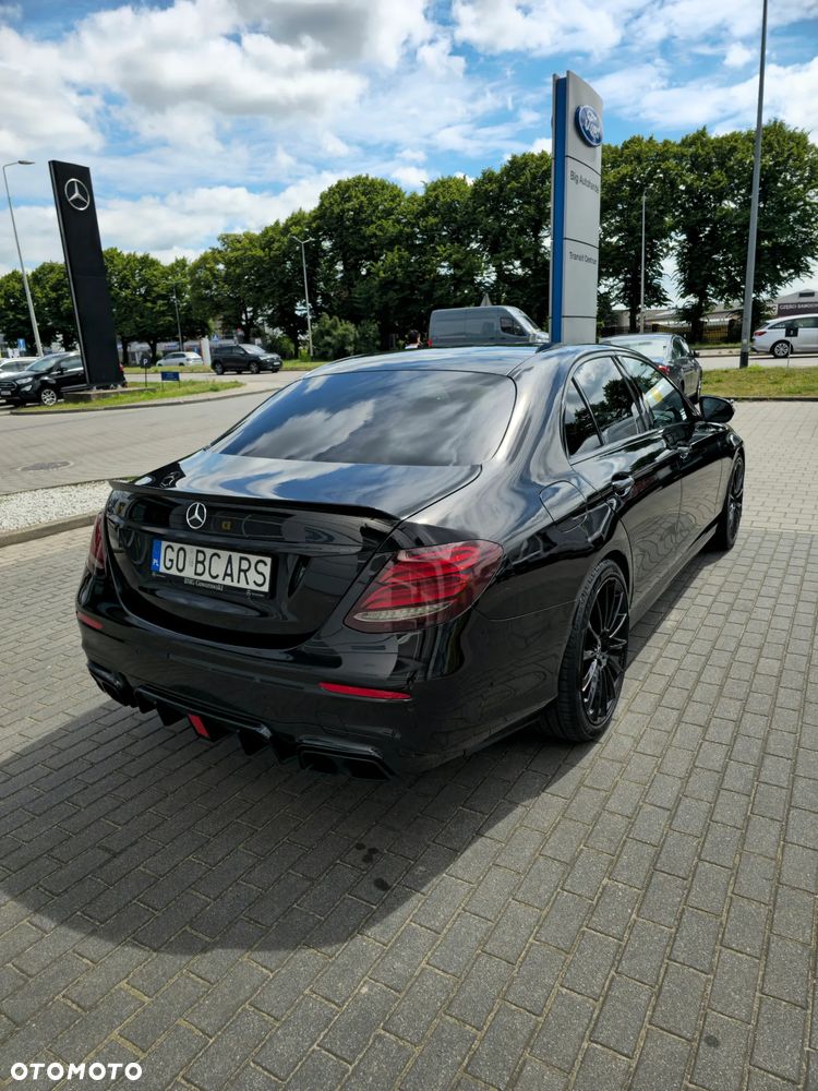 Mercedes-Benz Klasa E 220 d 9G-TRONIC - 11