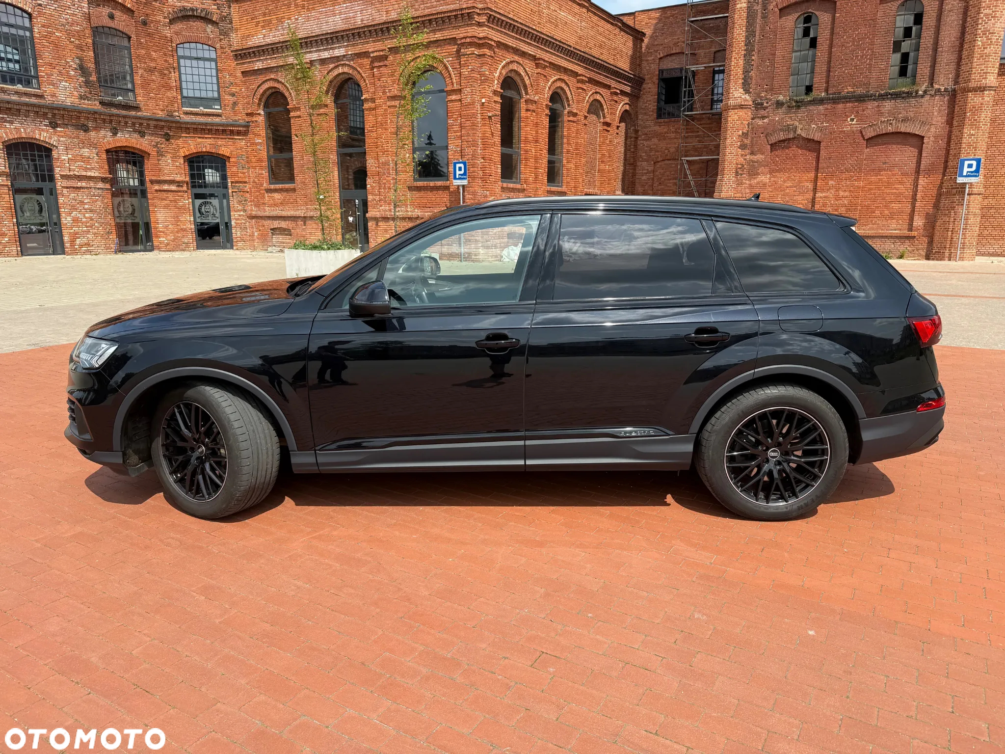 Audi Q7 55 TFSI e Quattro S Line Tiptr - 2