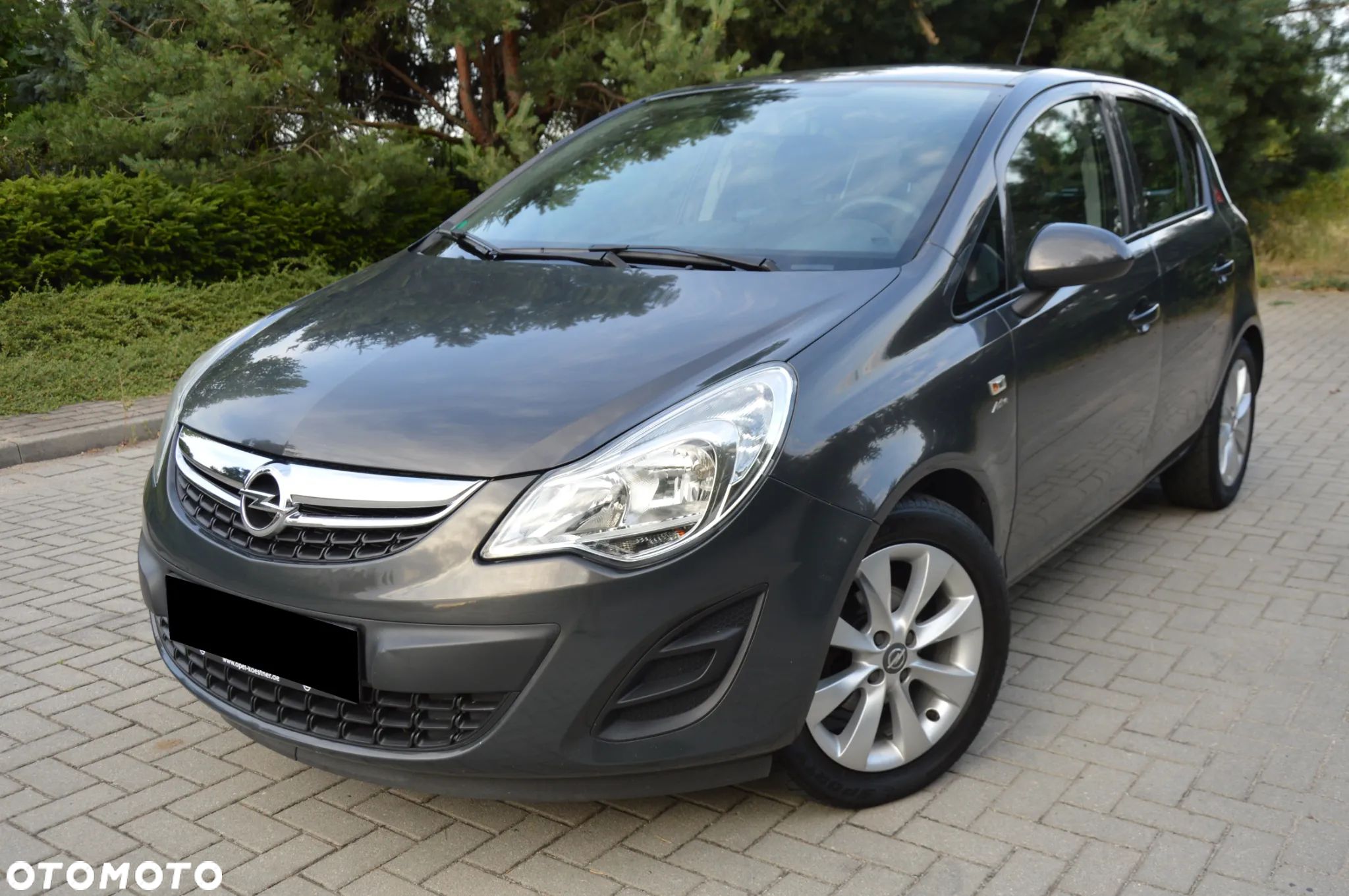 Opel Corsa 1.4 16V Active - 1
