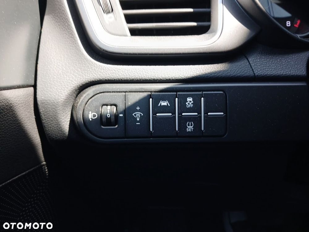Kia Ceed - 39