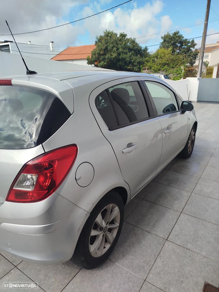 Opel Corsa 1.2 Enjoy S/S 117g - 4