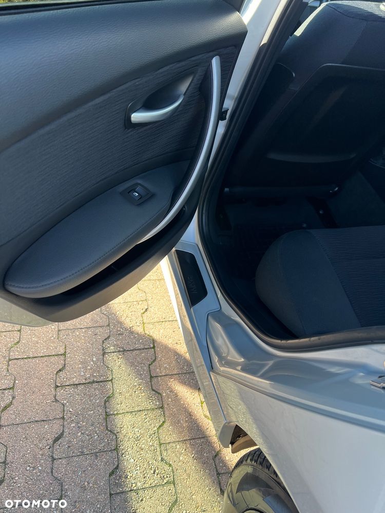 BMW Seria 1 118d - 25