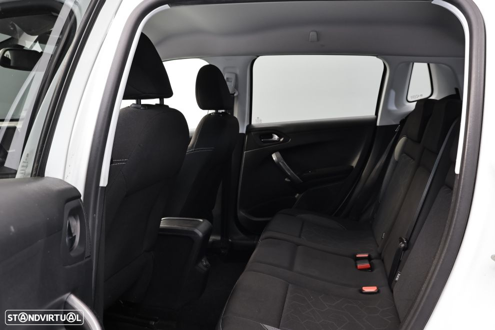 Peugeot 2008 1.6 BlueHDi Active - 51