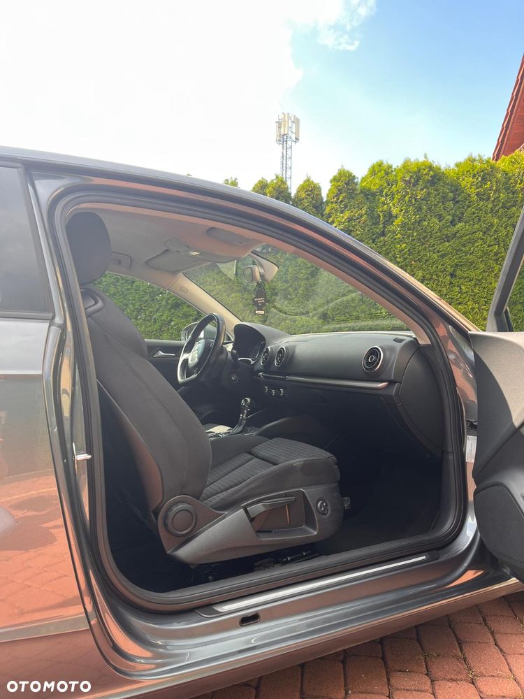 Audi A3 3-drzwiowe 2.0 TDI Ambiente S tronic - 18