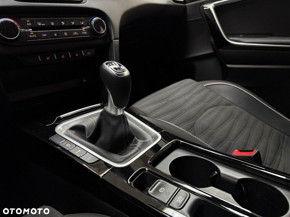 Kia ProCeed 1.5 T-GDI GT Line - 29