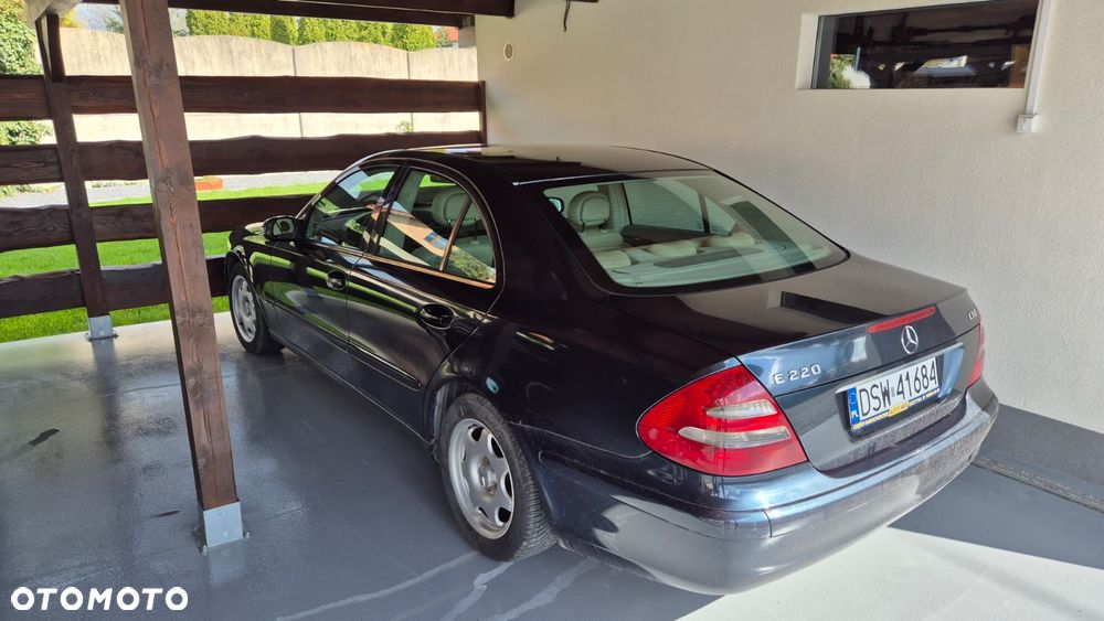 Mercedes-Benz Klasa E 220 CDI Automatik Classic - 12