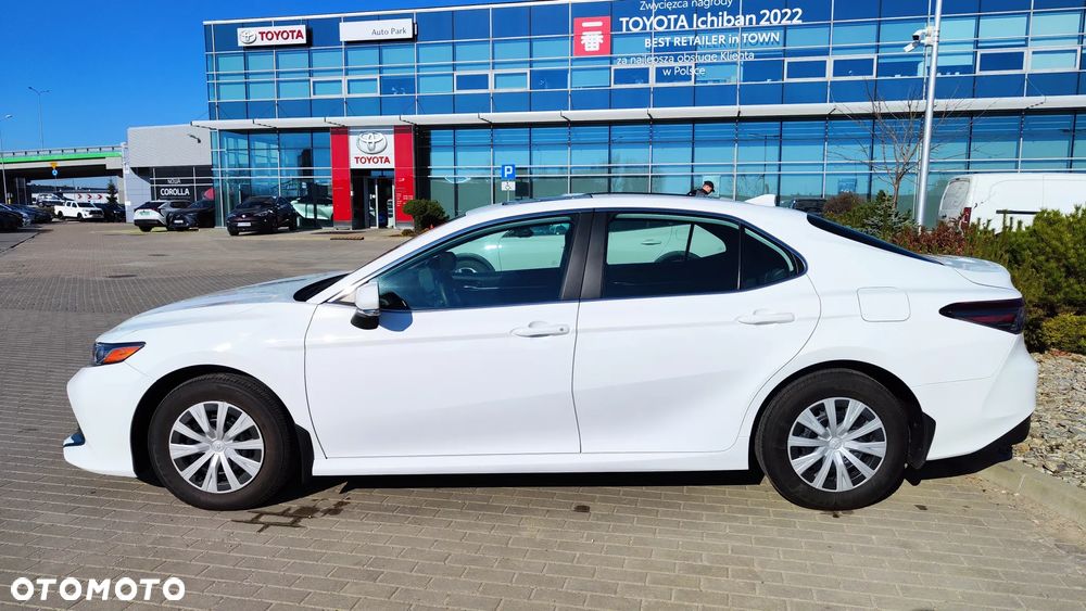 Toyota Camry - 7